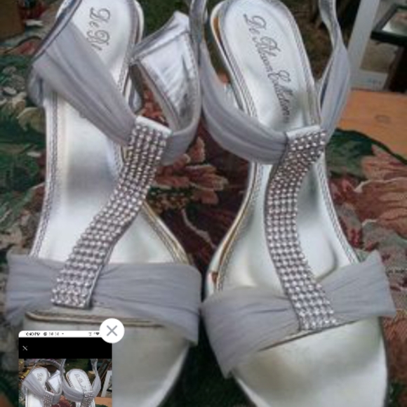 Beautiful Blingy Wedding, Night on the Town/Party CRYSTAL T-STRAP SILVER SIZE 10 - Picture 2 of 6